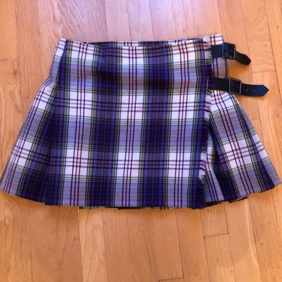 In search of these burberry skirts size US10 - Picture 1 of 2